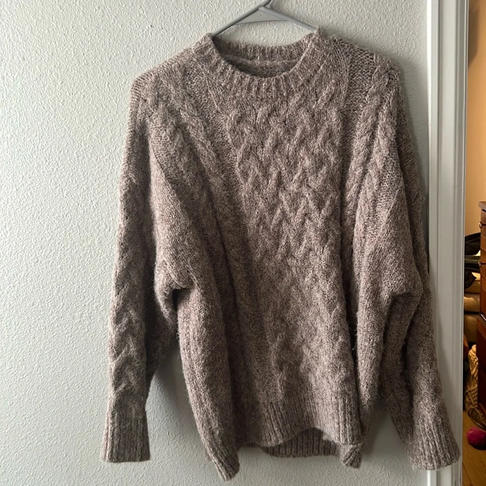 Oversized sweater - Picture 1 of 3